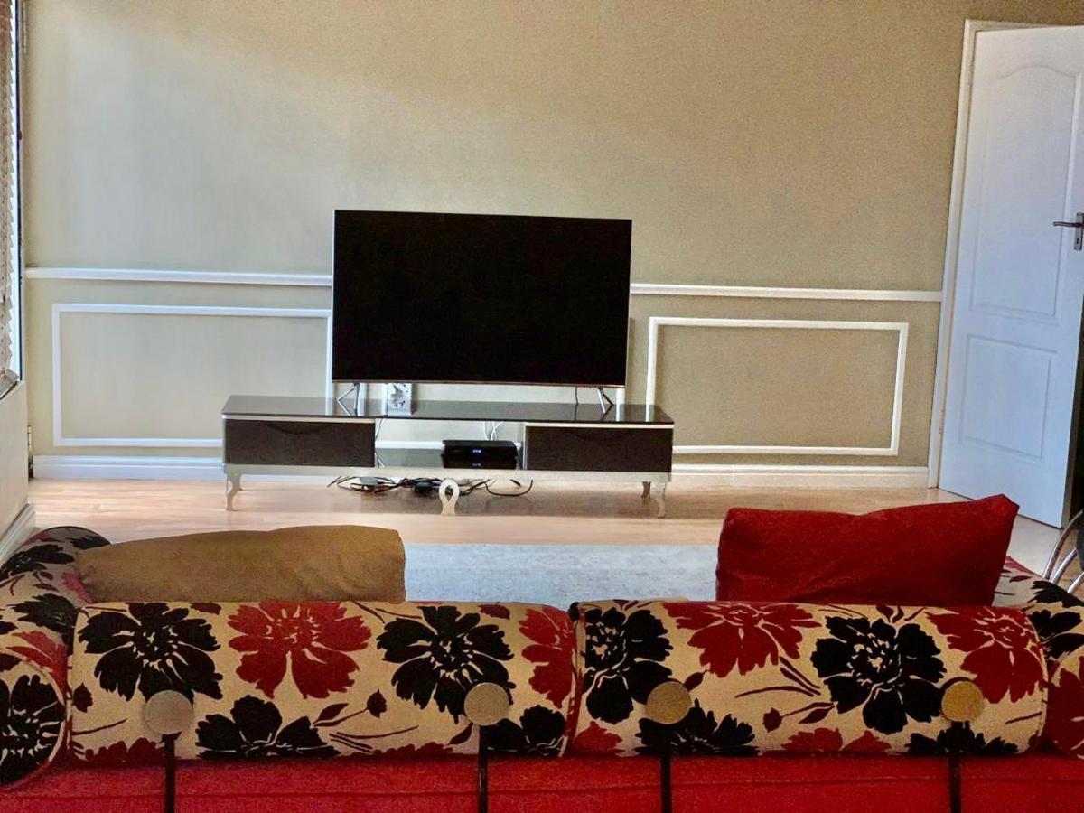 Beautiful Apartment In Century City Ciudad del Cabo Exterior foto